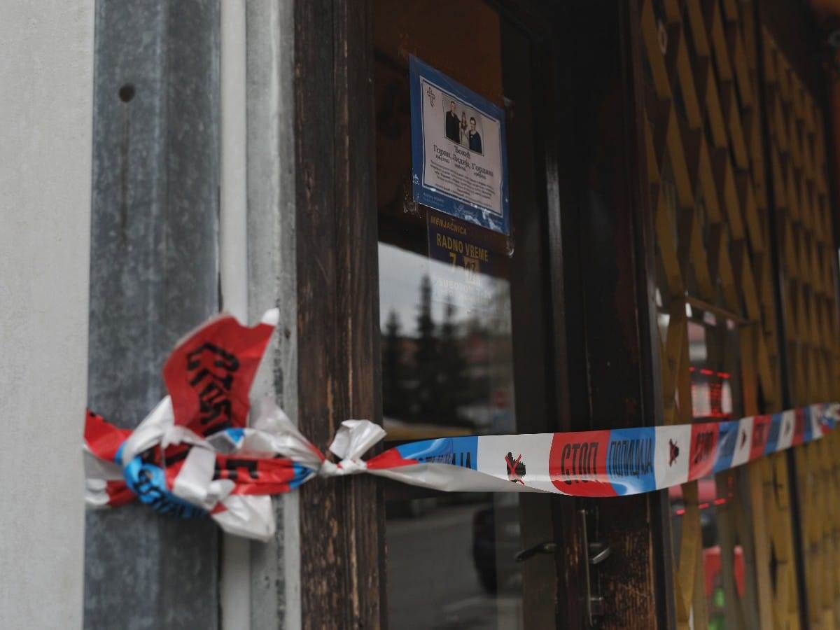 Menjačnica porodice Đokić (1)