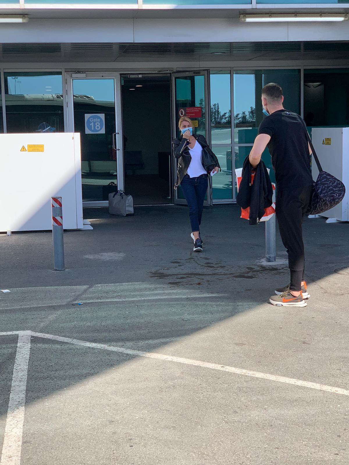 Ceca, Lidija i Bogdan u Avionu (3)