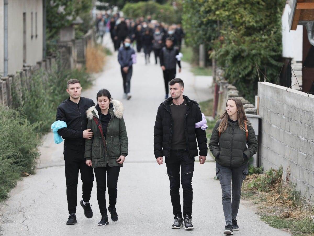 Povorka, sahrana porodice Đokić (3)