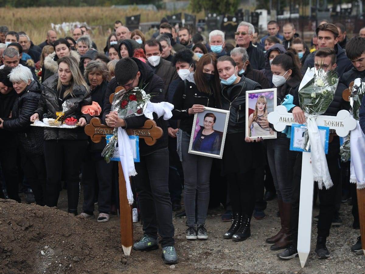 Sahrana porodice Đokić (1)