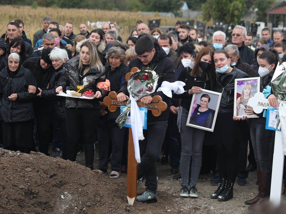 Sahrana porodice Đokić (2)