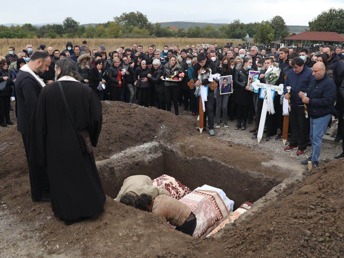 Sahrana porodice Đokić (1)