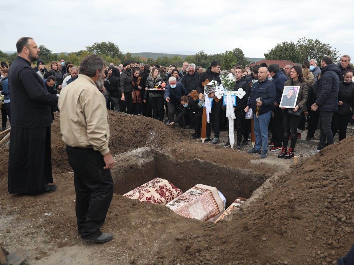 Sahrana porodice Đokić (3)