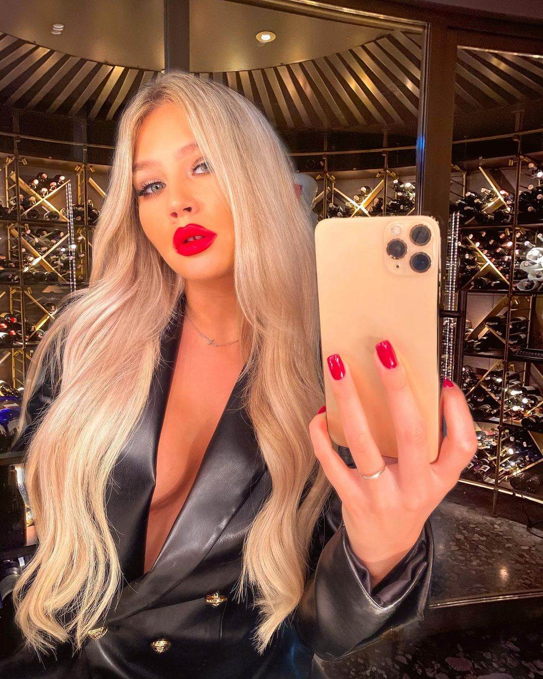 Ksenija Djordjevic (12)