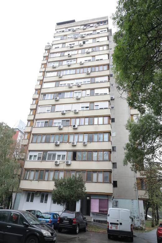 Zgrada u kojoj su se potukli Ivan Marinković i njegova devojka (3)