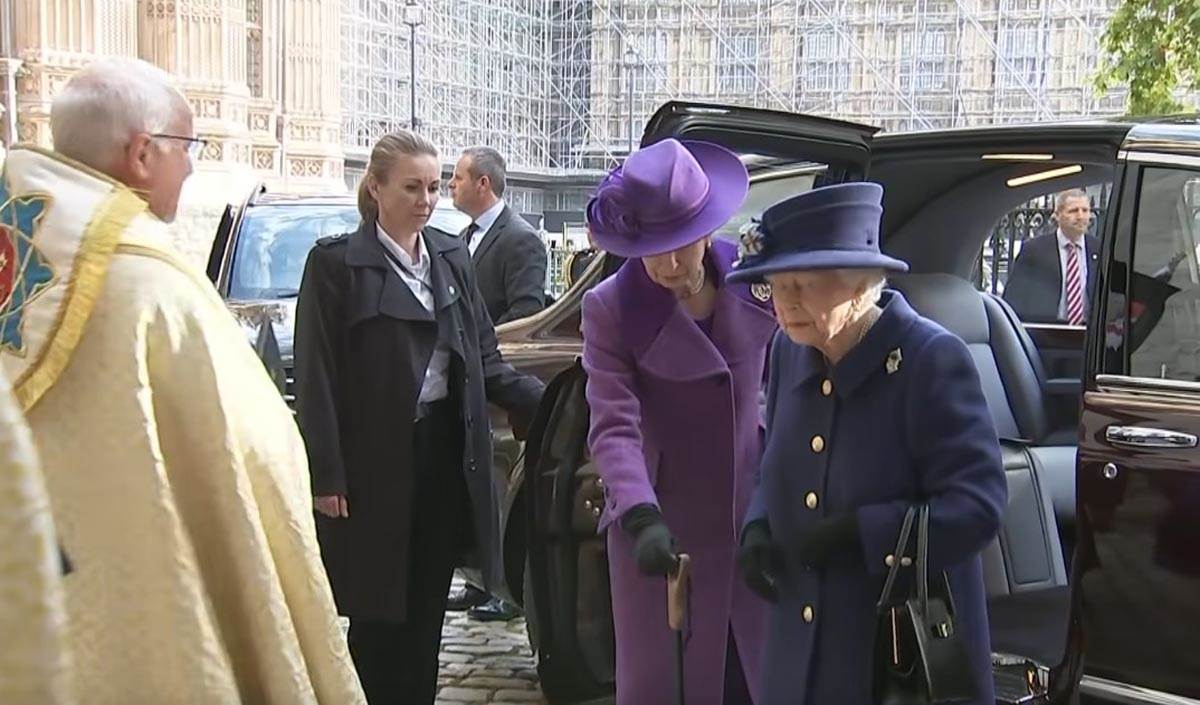 Princeza Ana pušten iz bolnice na kućno lečenje
