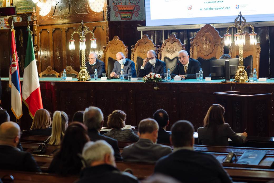 Gradonačelnik Subotice Stevan Bakić sastao se danas sa ambasadorom Italije u Srbiji Karlom Lo Kašom