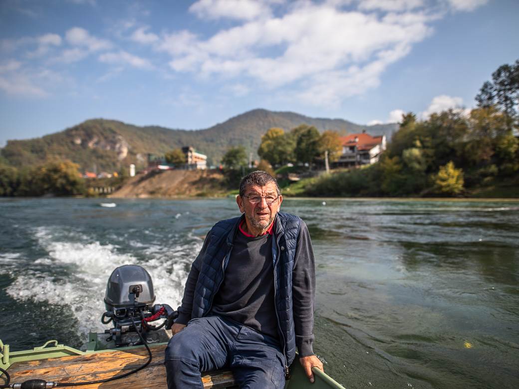 Kako kućica na Drini izgleda unutra i ko je vlasnik