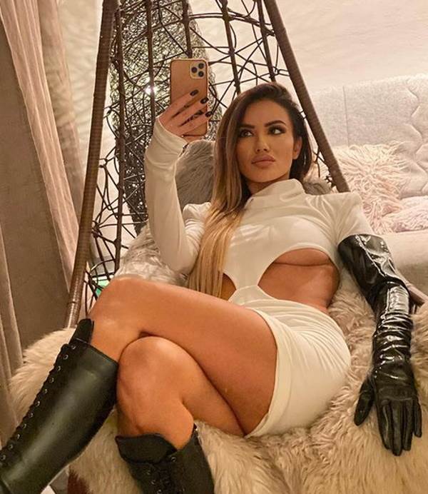 Nada Obrić izvređala pevačice u emisiji