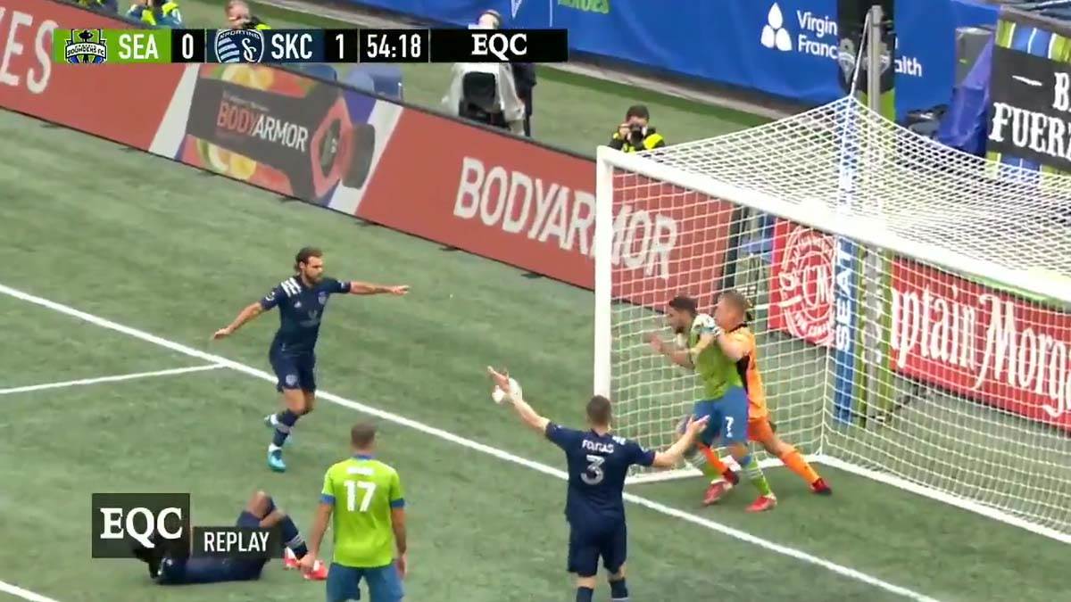 Golman ruši Igraca (6)