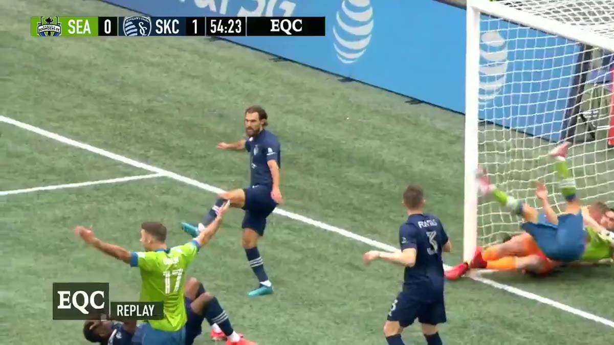 Golman ruši Igraca (15)