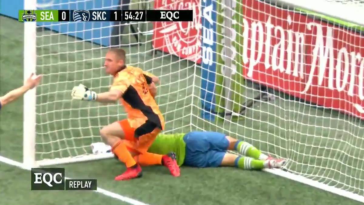 Golman ruši Igraca (18)