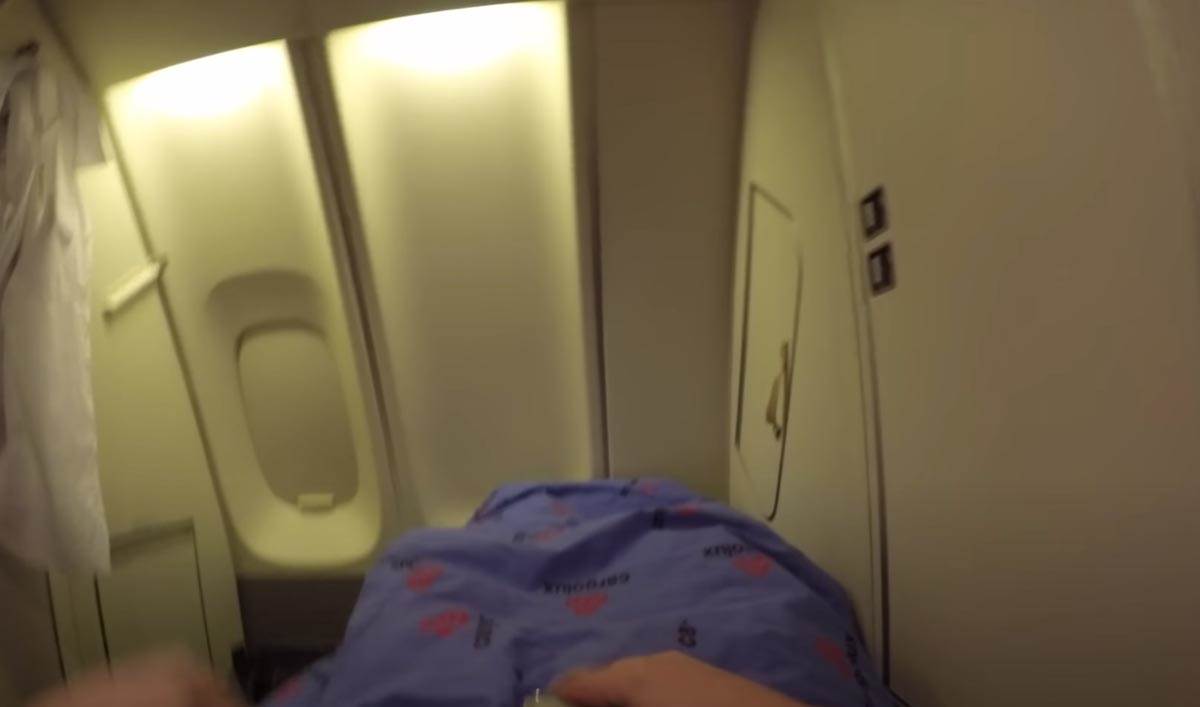 Gde spavaju stjuardese u avionu