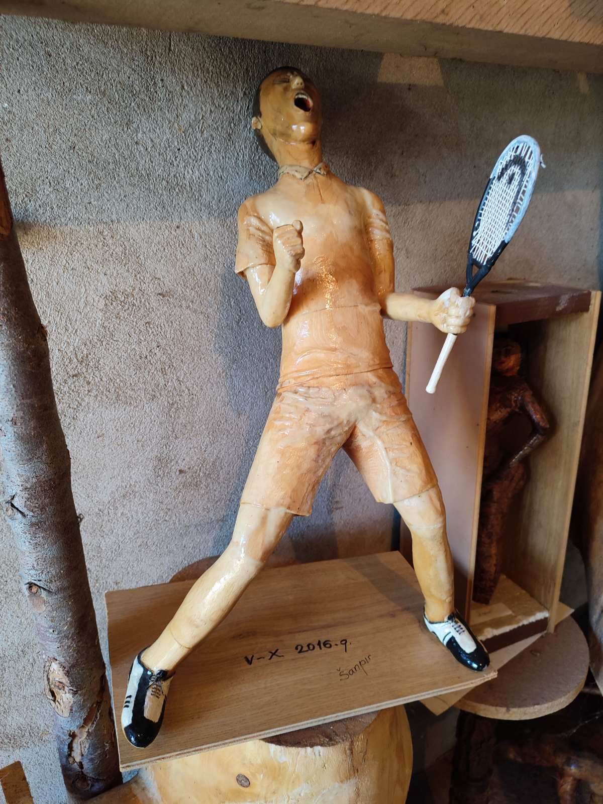 Novak Đoković skultpura od drveta dva metra autor Dušan Lepir dao intervju za MONDO