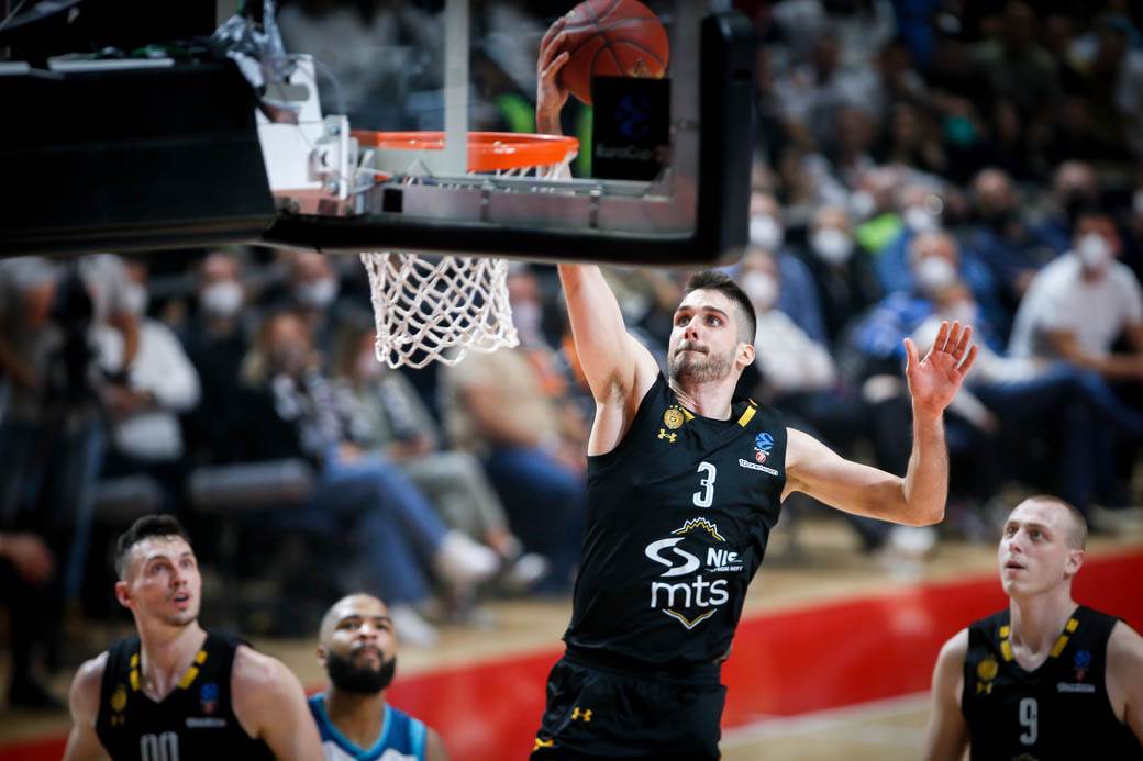 partizan turk telekom  4