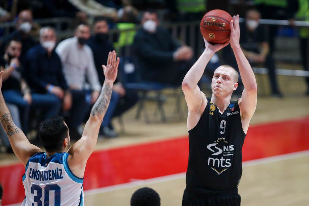 partizan turk telekom  7