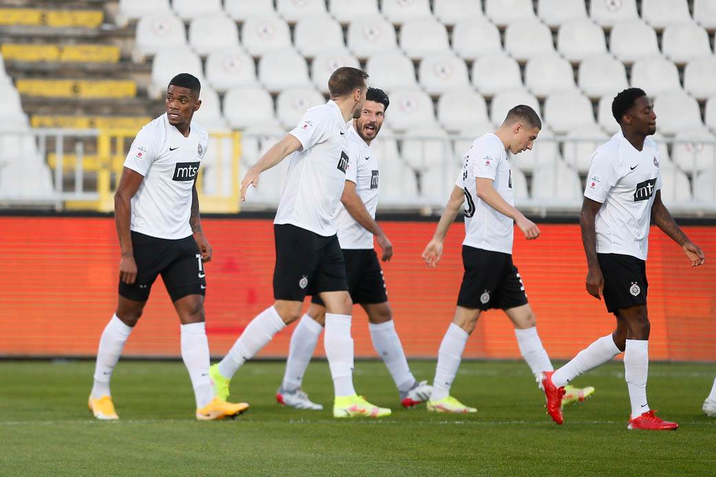 Partizan pobedio Metalac izjave Stanojevića i Lazetića