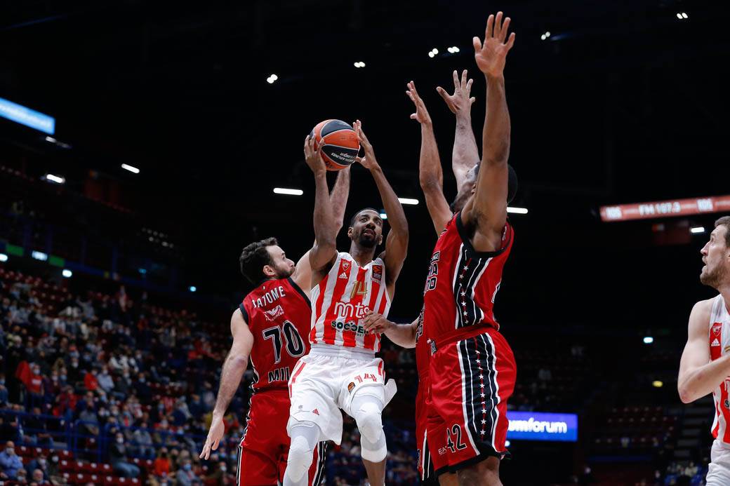 crvena zvezda armani 4