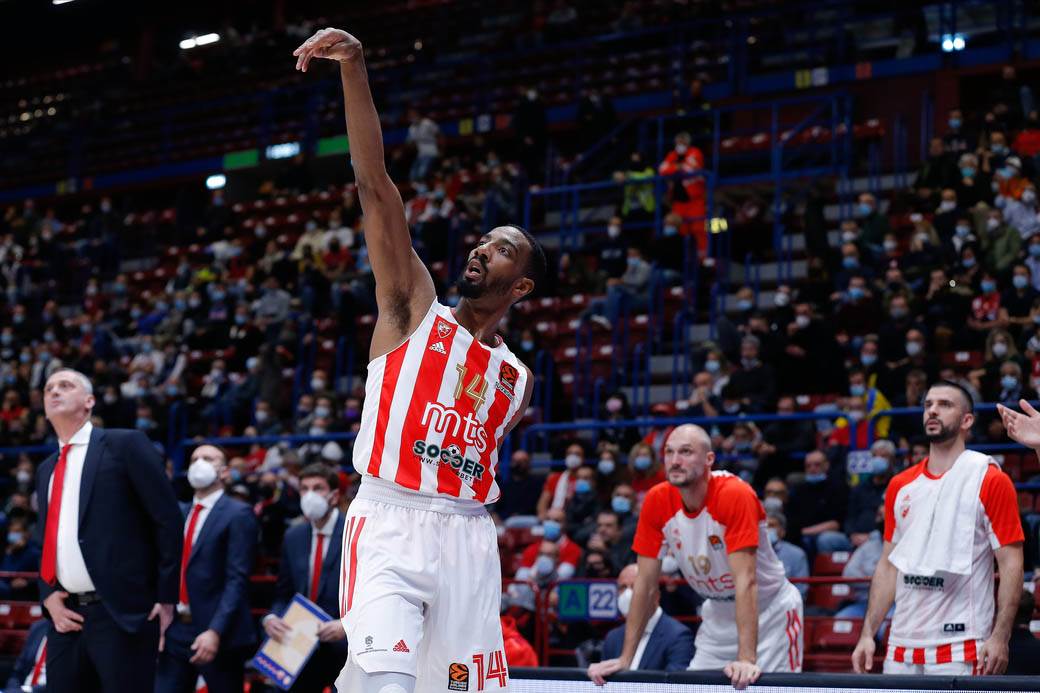 crvena zvezda armani 7