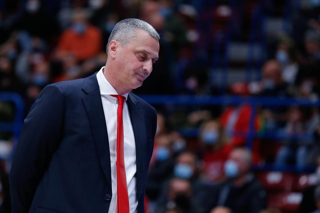 crvena zvezda armani 15