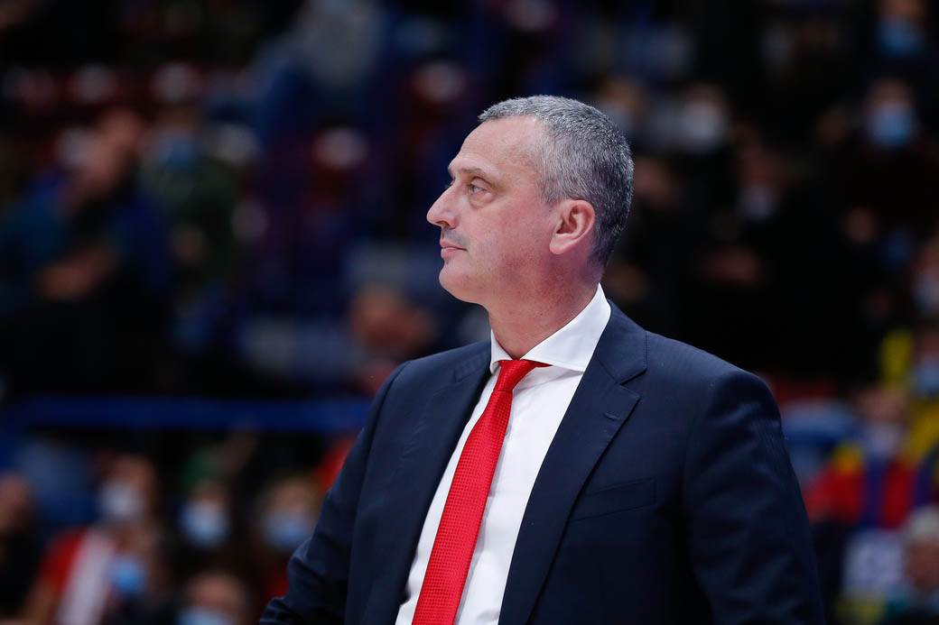 crvena zvezda armani 16