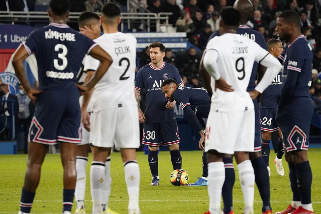 Mesi zamenjen na poluvremenu trener ga ponizio