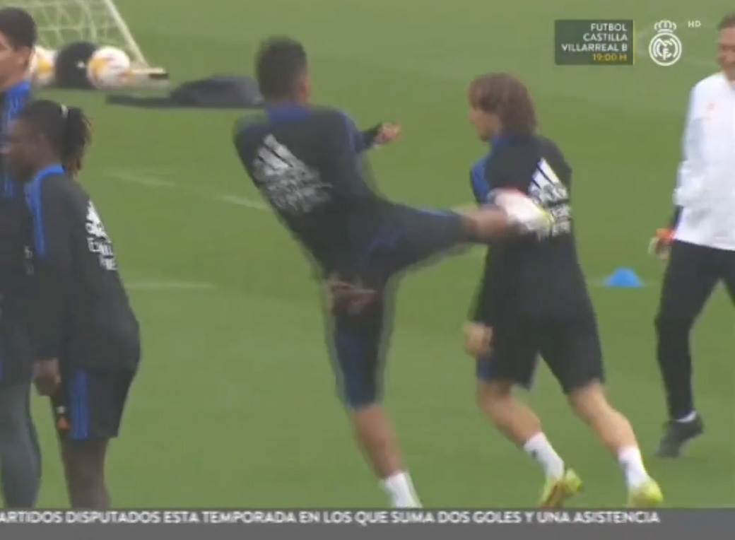 tuča Modrić i Kazemiru4