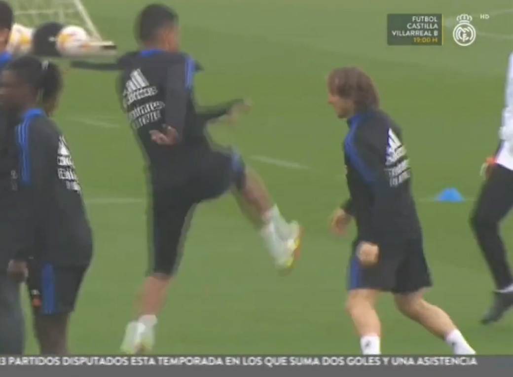 tuča Modrić i Kazemiru7