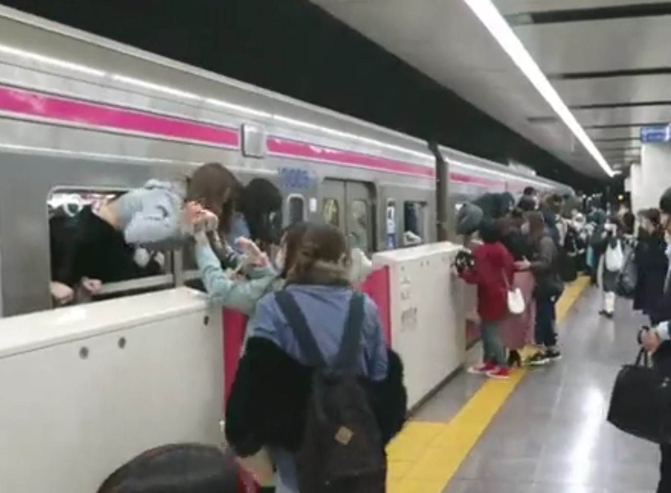 Tokijo nered u metrou