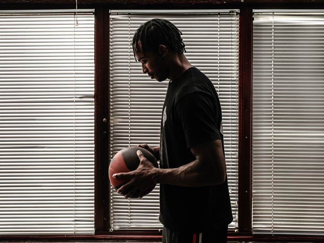 Džons ide Nevels ostaje u FMPu