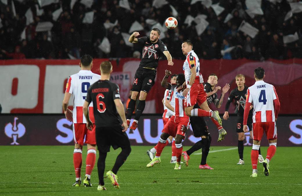 Crvena zvezda - Mitjiland 1.jpg