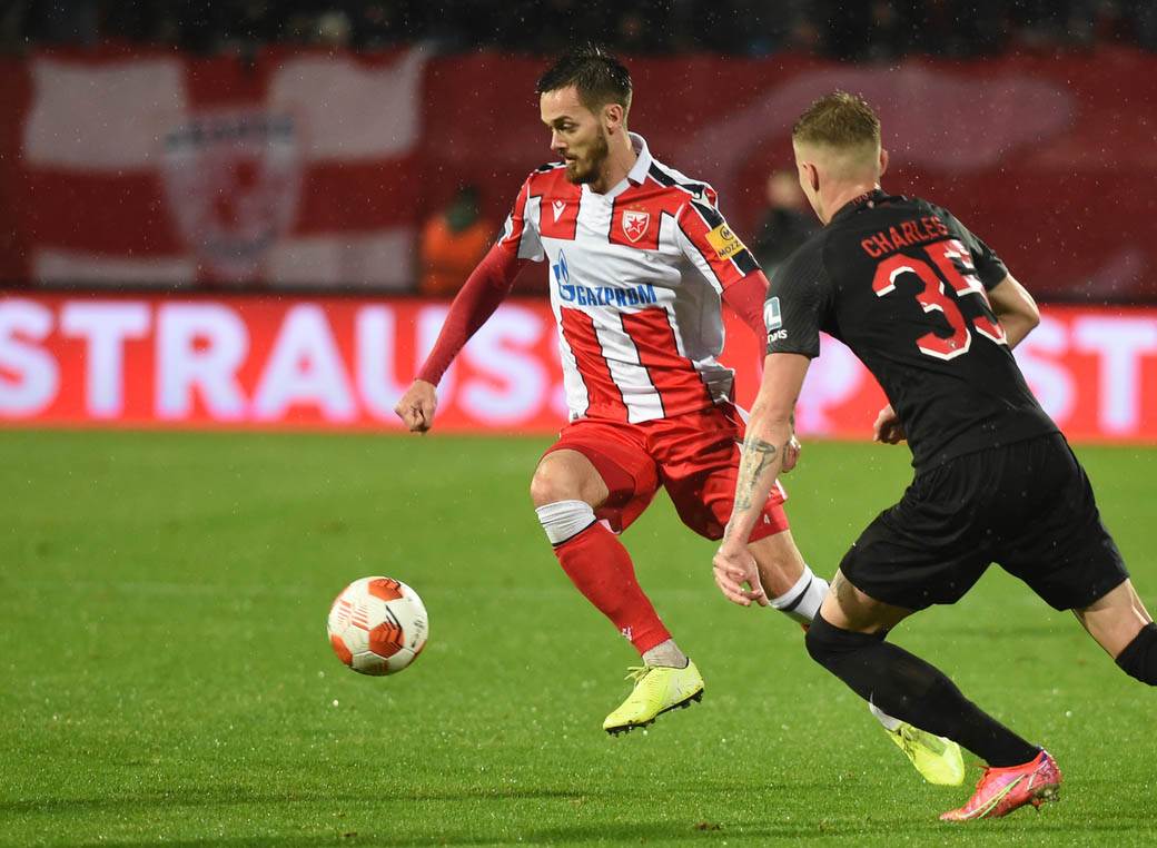 Crvena zvezda - Mitjiland 6.jpg