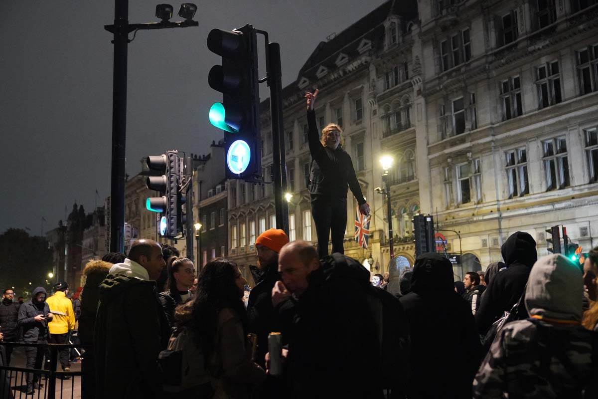 Million masks march (7).jpg