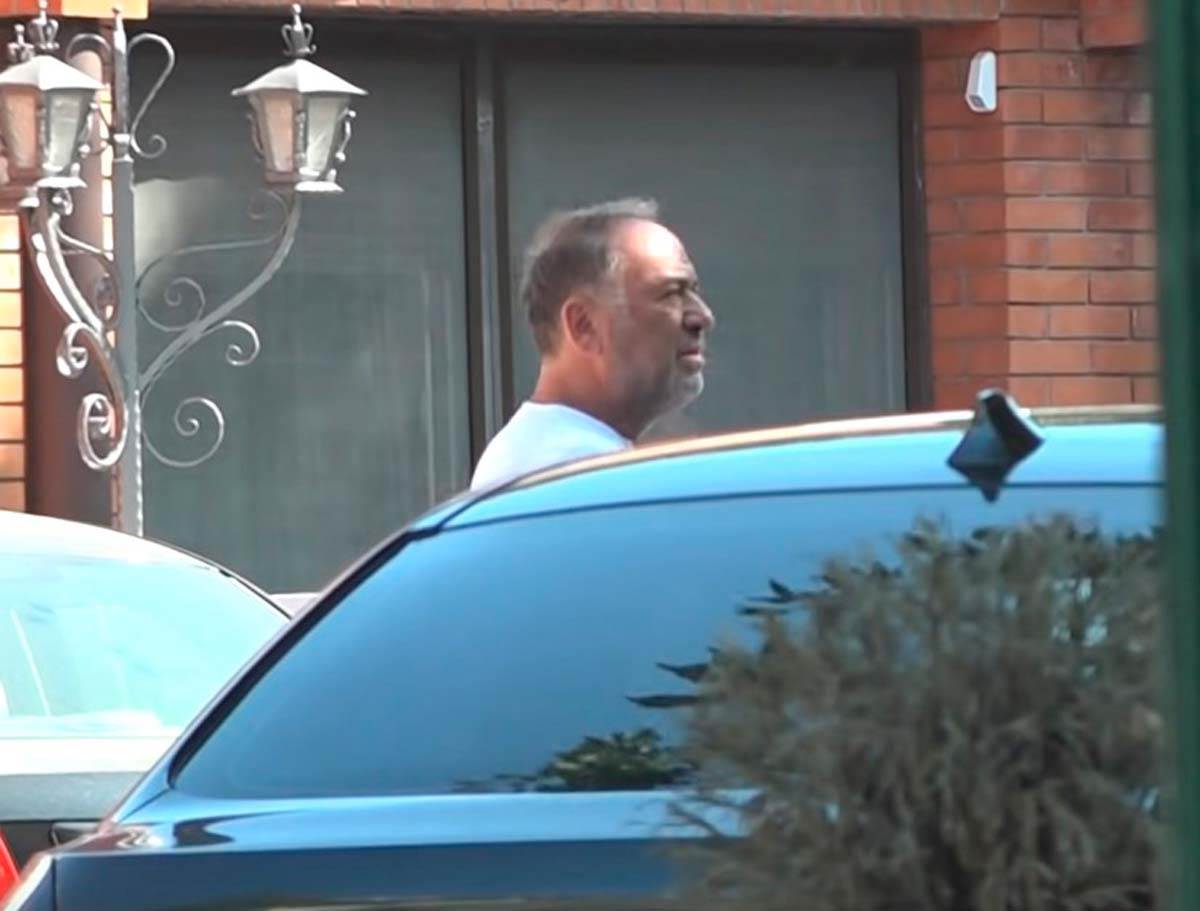 Marinko rokvić i tri sina.jpg