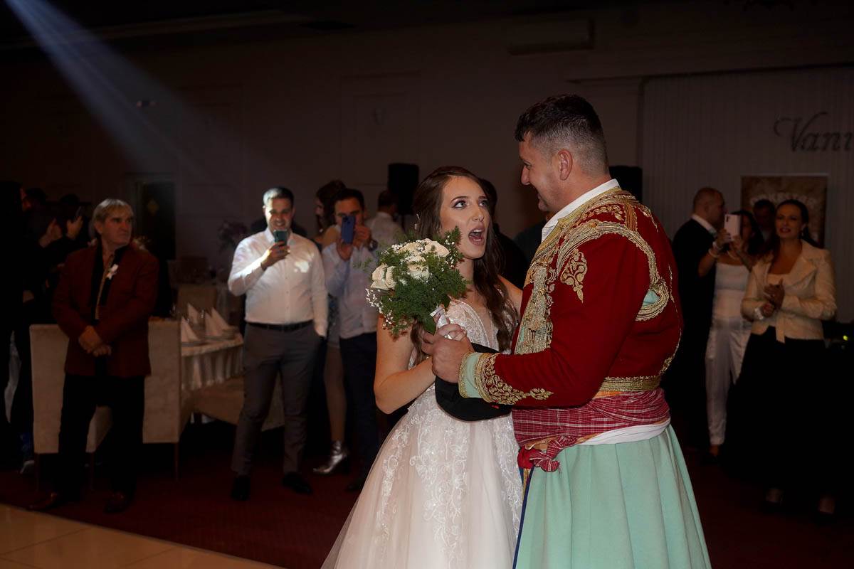 Oženio se rijaliti učesnik Vuk Đuričić peva mu Era Ojdanić