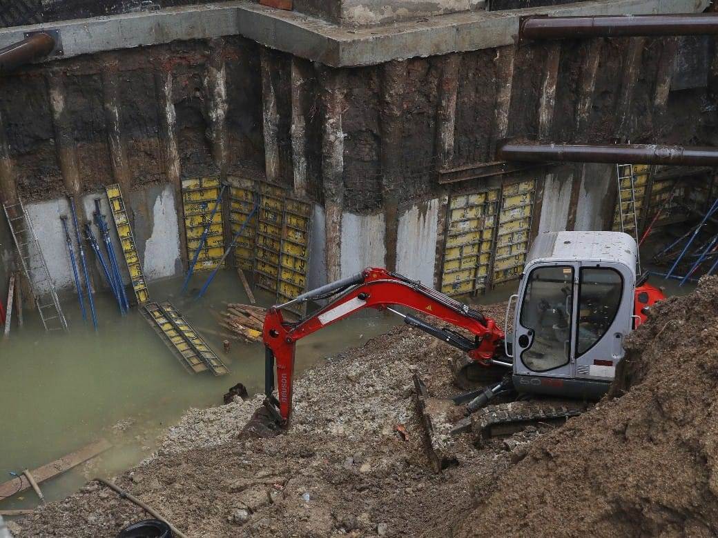 Urušeno gradilište na Južnom Bulevaru (2).jpeg