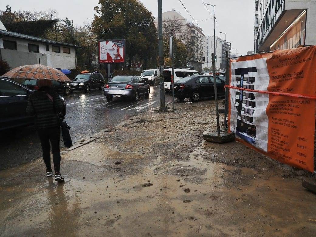 Urušeno gradilište na Južnom Bulevaru (6).jpeg