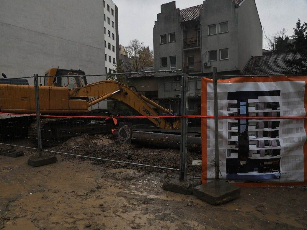 Urušeno gradilište na Južnom Bulevaru (12).jpeg
