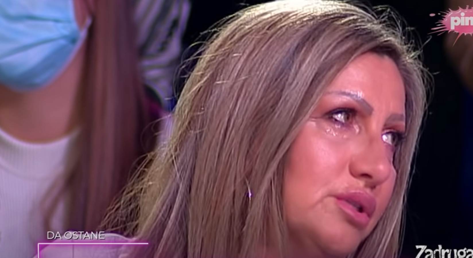 Biljana Dragojević plače, jer ju je sin izvređao.