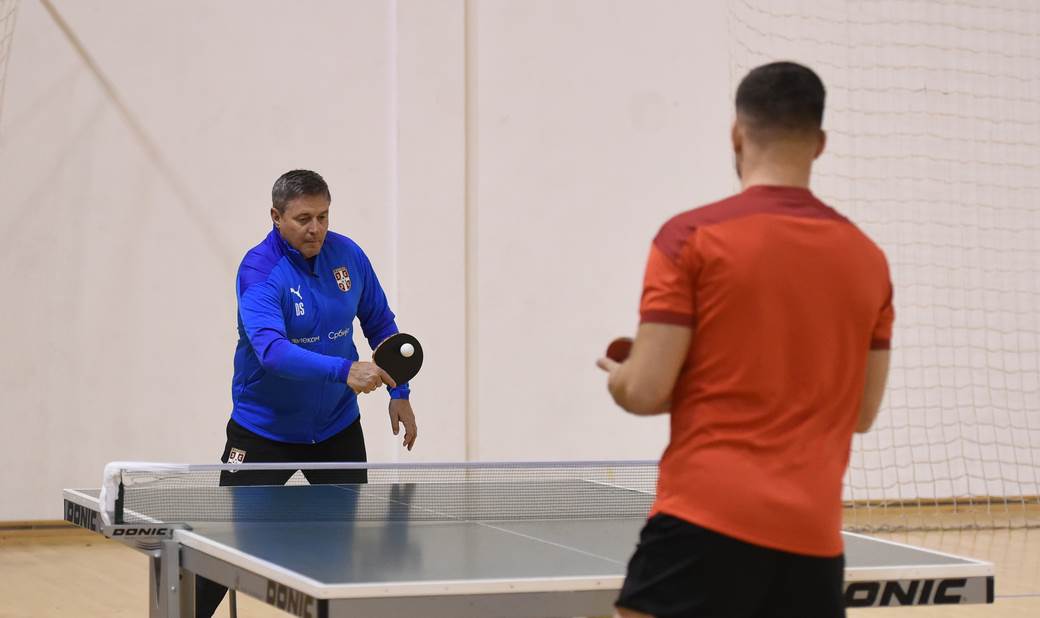 Fudbaleri srbije trening (9).jpg