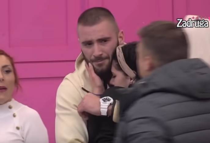 Screenshot 2021-11-09 081250.jpg