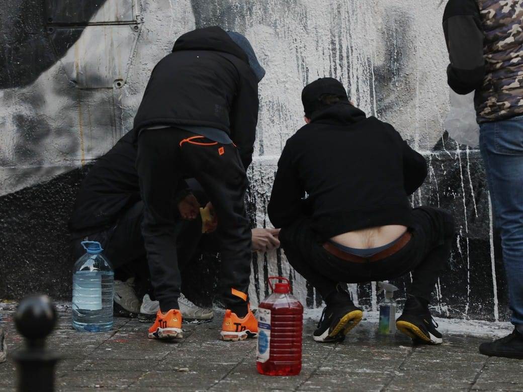 Mural Ratka Mladića čiščenje (3).jpeg