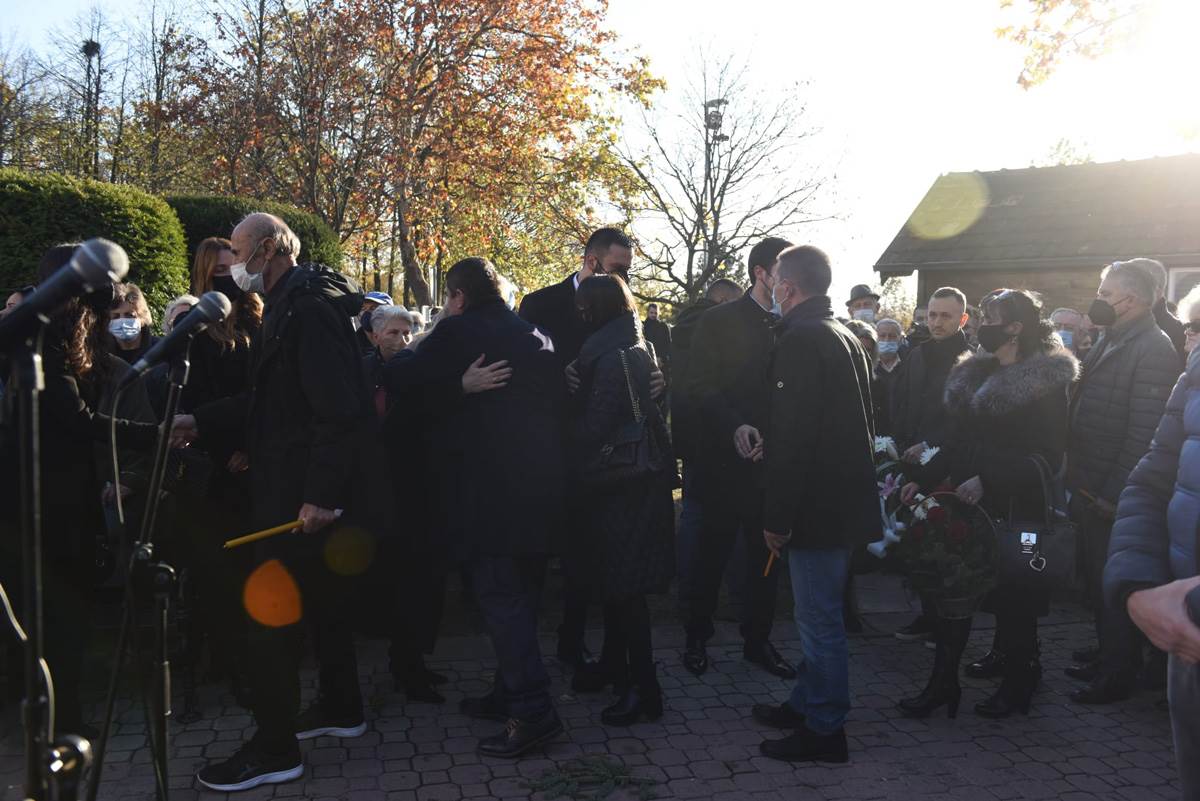 Sahrana Marinka Rokvića (10).jpg