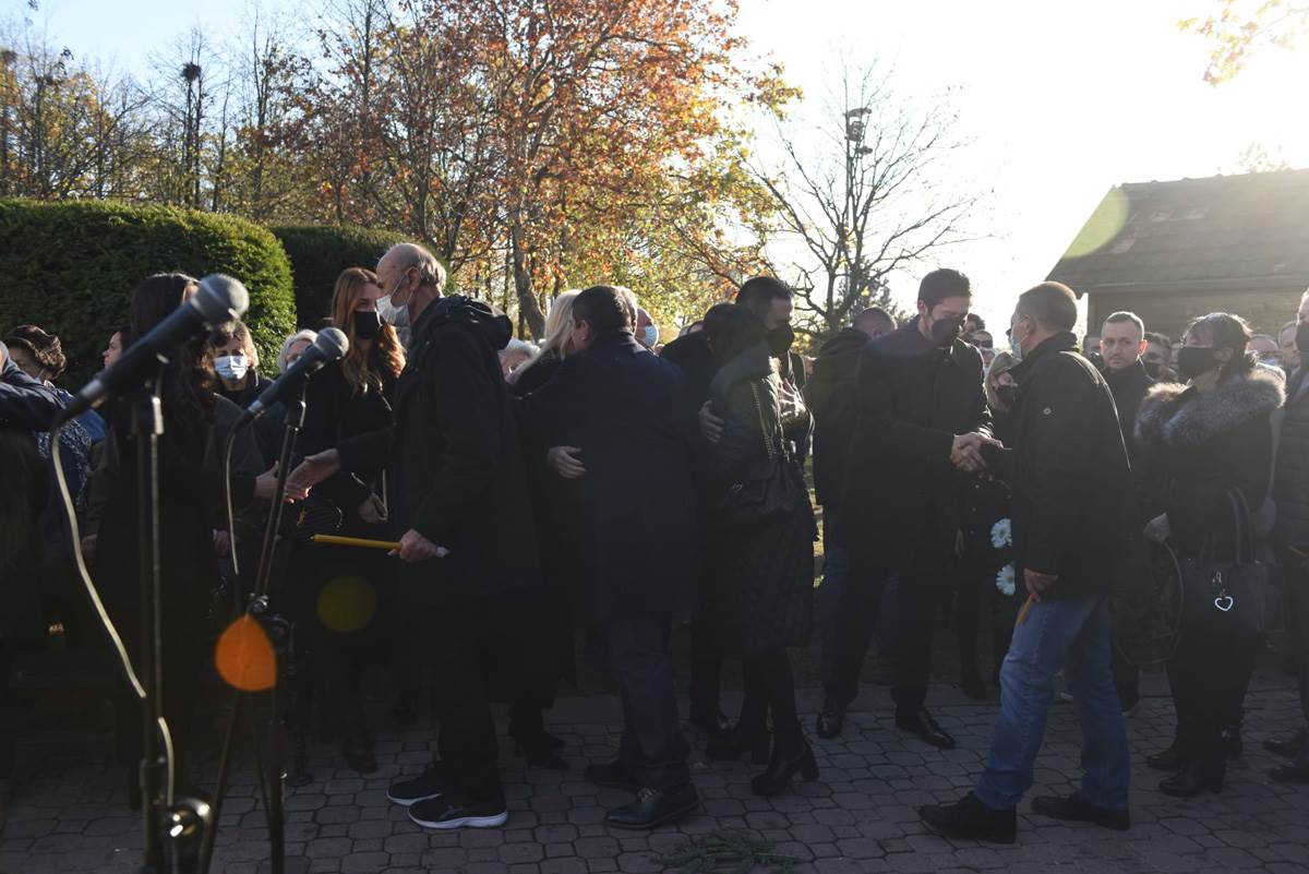 Sahrana Marinka Rokvića (11).jpg