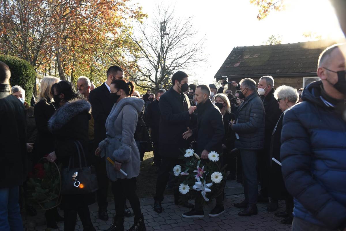 Sahrana Marinka Rokvića (12).jpg