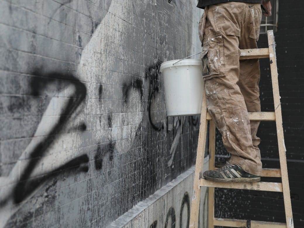 Uništen još jedan mural Ratku Mladiću