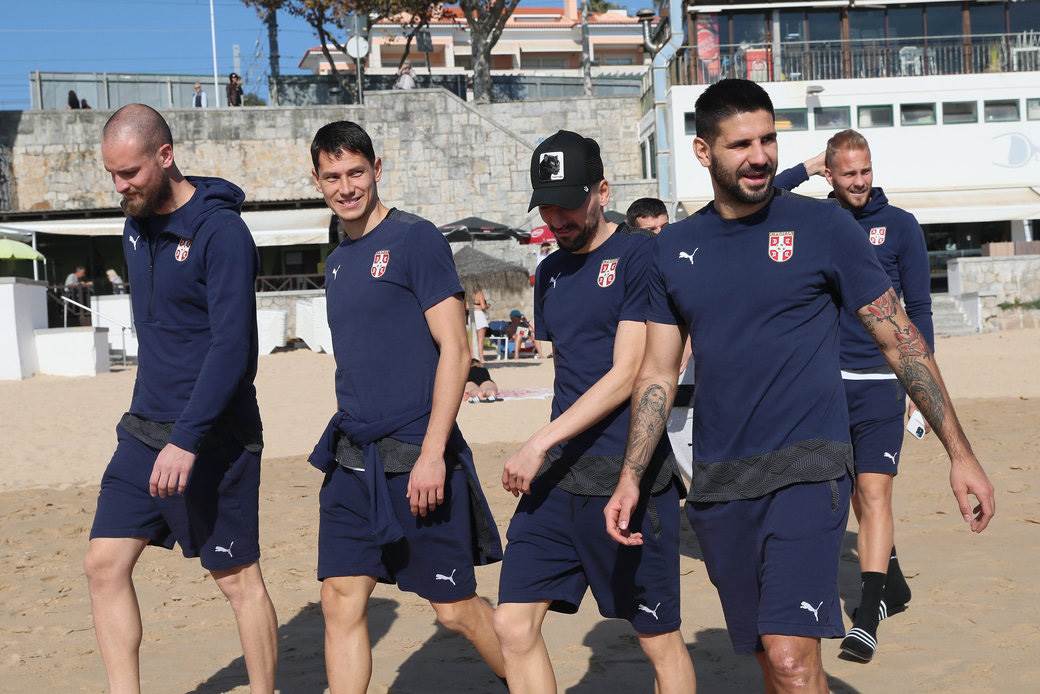 fudbalska reprezentacija Srbije u Lisabonu  12.jpg