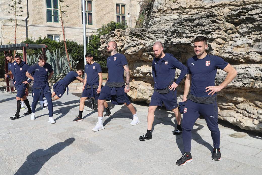 fudbalska reprezentacija Srbije u Lisabonu  20.jpg