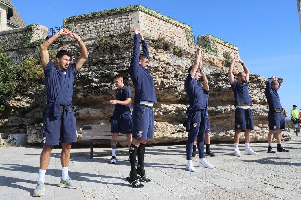 fudbalska reprezentacija Srbije u Lisabonu  22.jpg