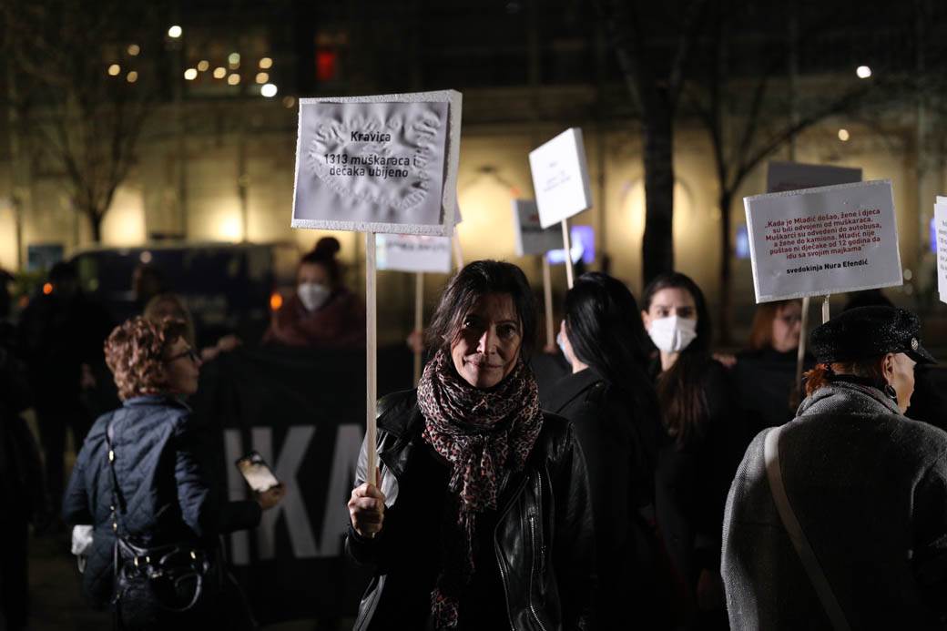 protest murali moraju da padnu 5.jpg